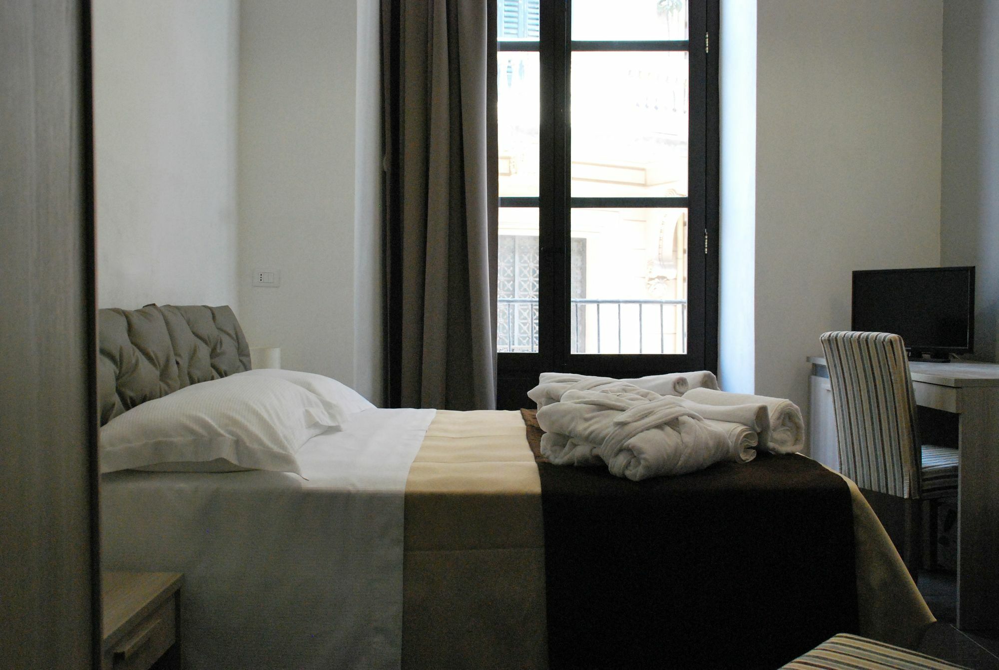 Casasicilia Carlo V Hotel ปาแลร์โม ภายนอก รูปภาพ
